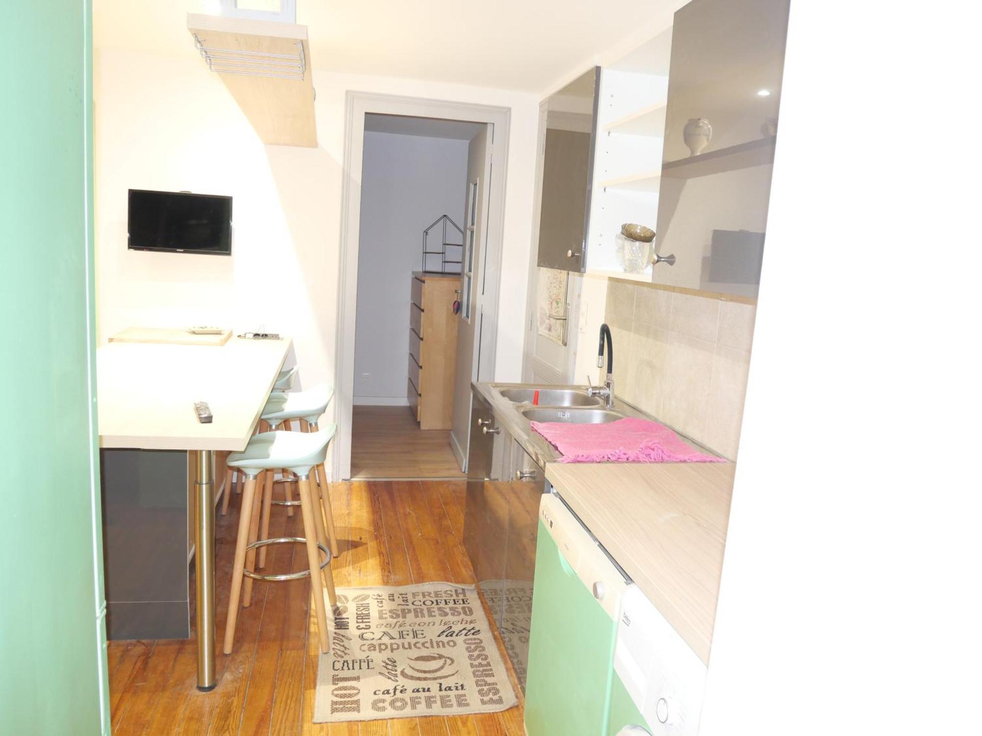 T5 110 M2 Climatise Neuf, A 3 Minutes Des Plages, Des Rues Pietonnes Appartement *